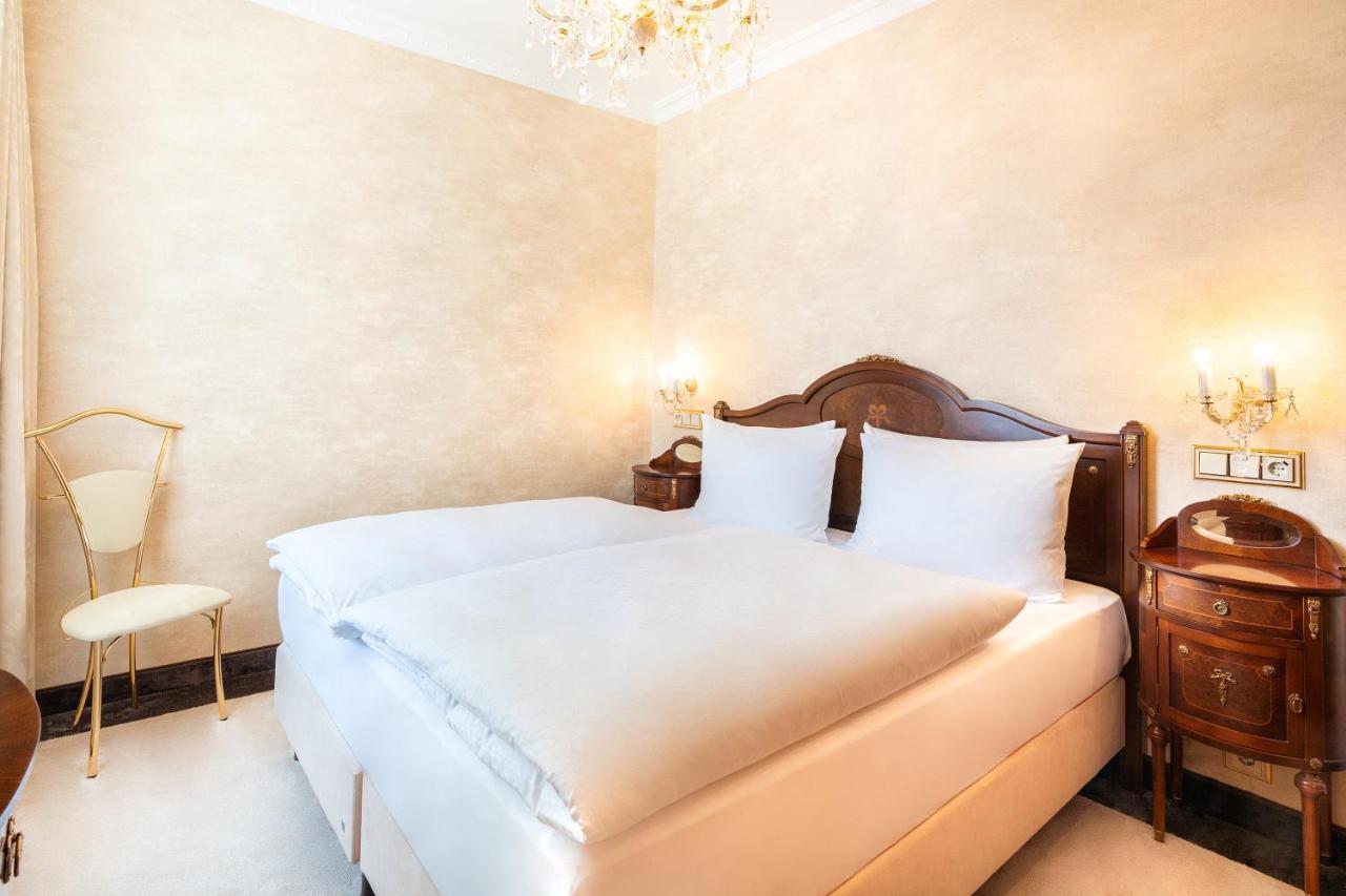 Seetelhotel Ahlbecker Hof Heringsdorf  Buitenkant foto A room at the hotel
