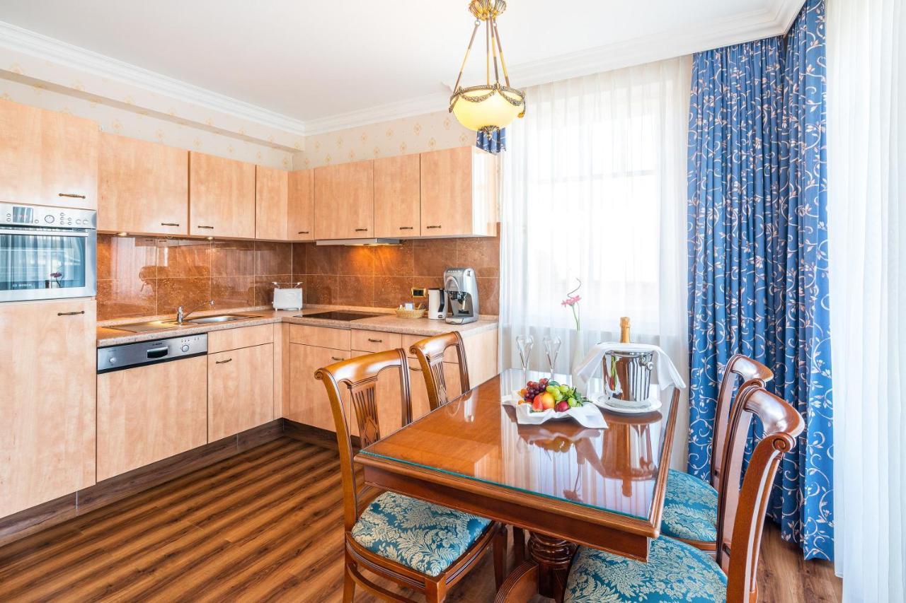 Seetelhotel Ahlbecker Hof Heringsdorf  Buitenkant foto A modern kitchen