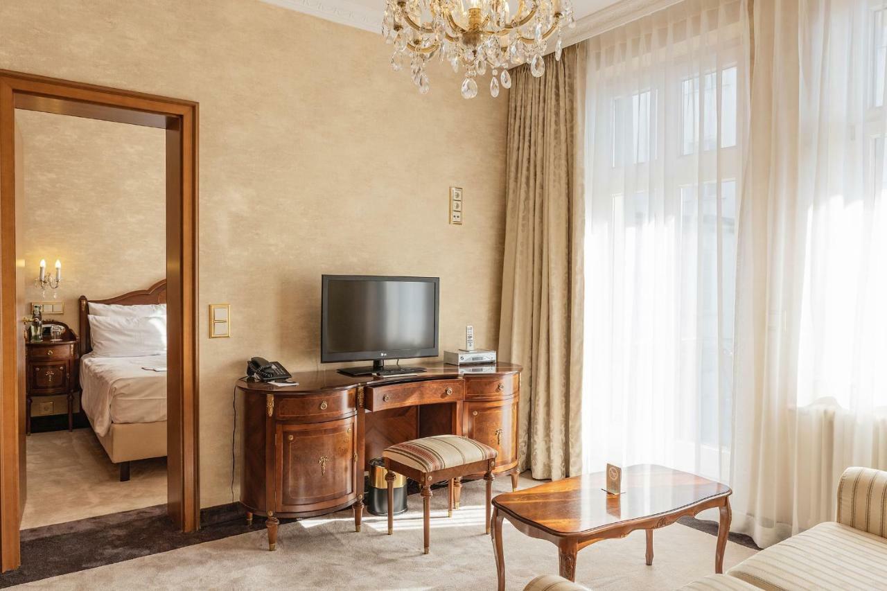 Seetelhotel Ahlbecker Hof Heringsdorf  Buitenkant foto A suite at the Hotel de Saxe